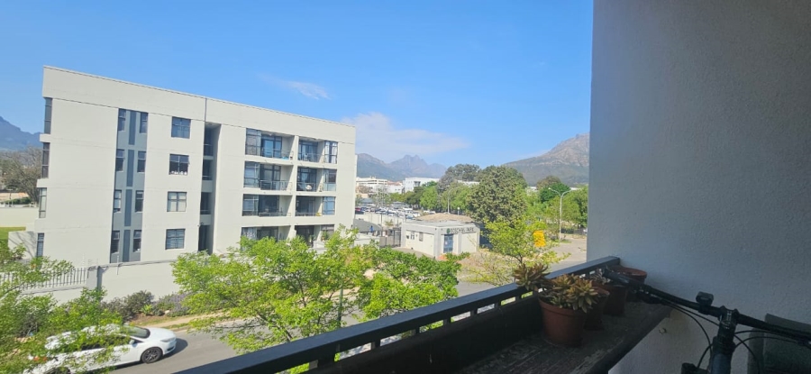 To Let 1 Bedroom Property for Rent in Dennesig Western Cape